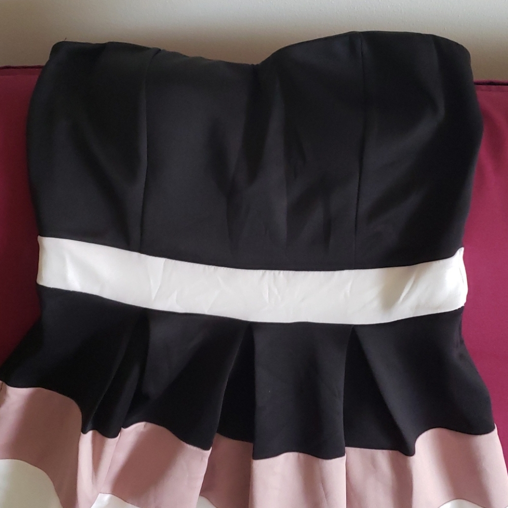 Black white pink strapless dress